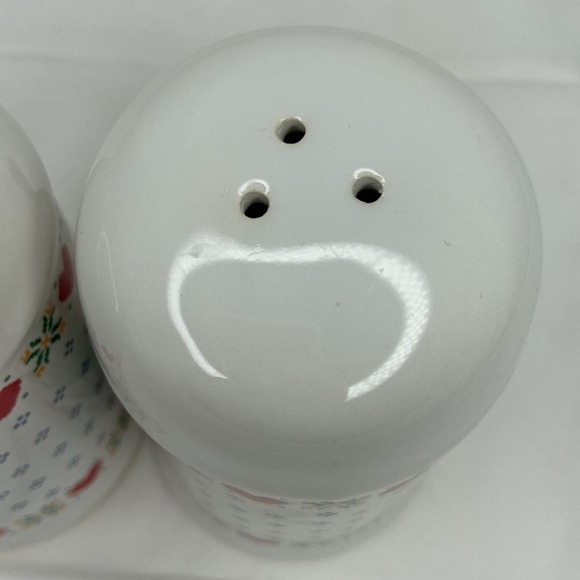 NEW AVENUES HomeSpun Holiday Holiday Tree Salt and Pepper Shakers Vintage 1984 - Picture 12 of 15